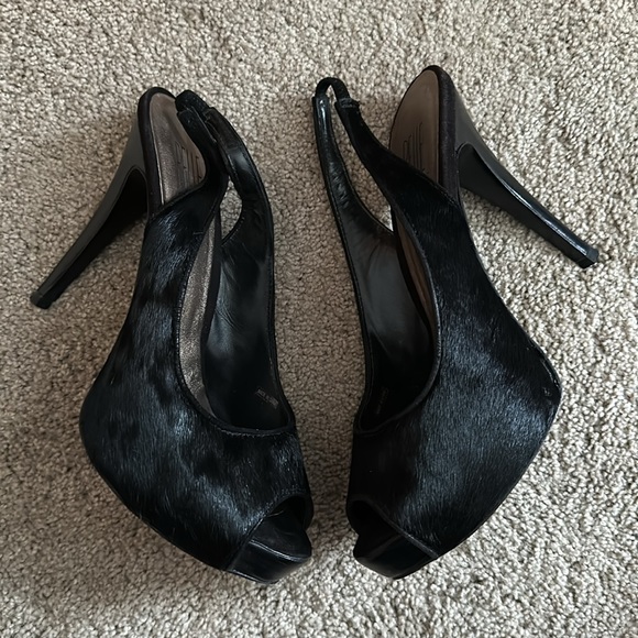 Pella Moda black feather heel sling backs size 8.5 but fit like 8s - Picture 3 of 7